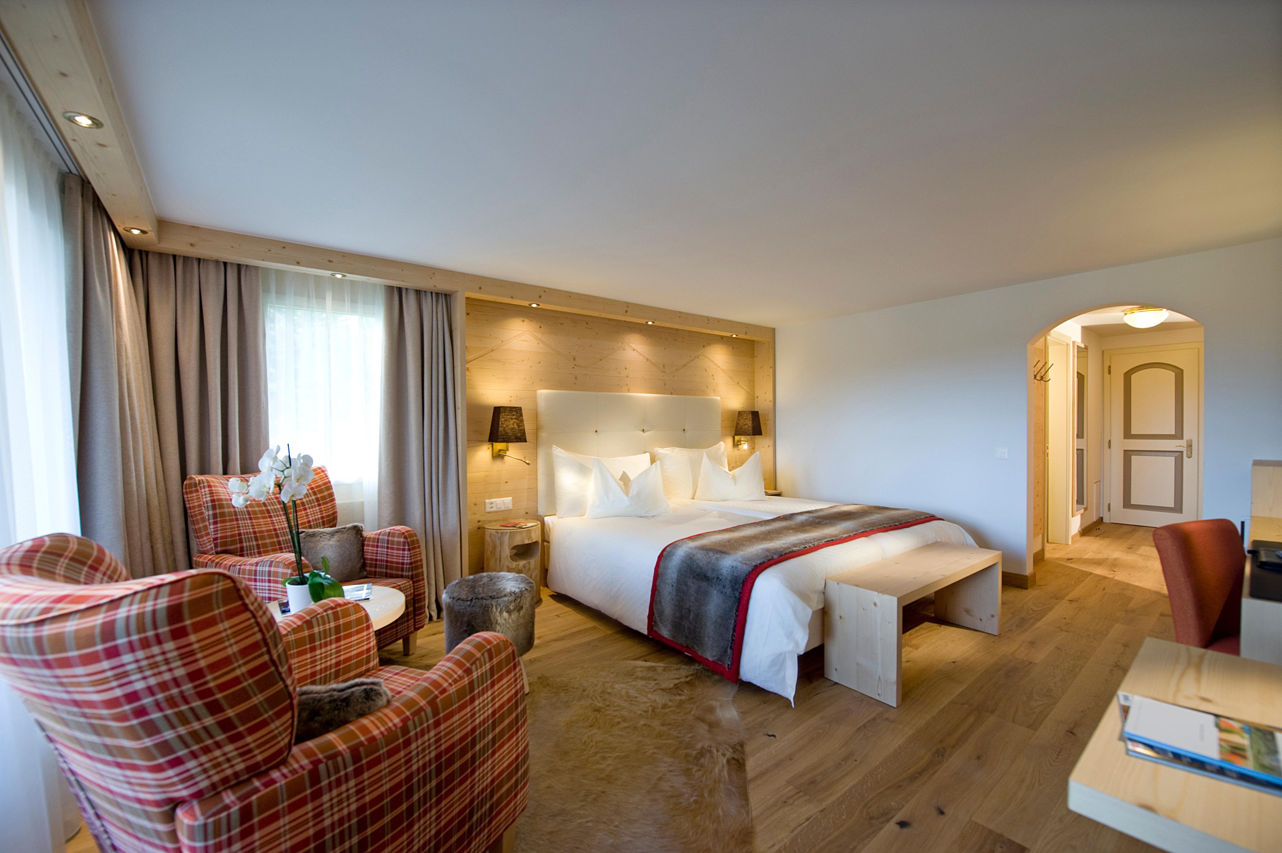 GOLFHOTEL Les Hauts de Gstaad&SPA Buitenkant foto