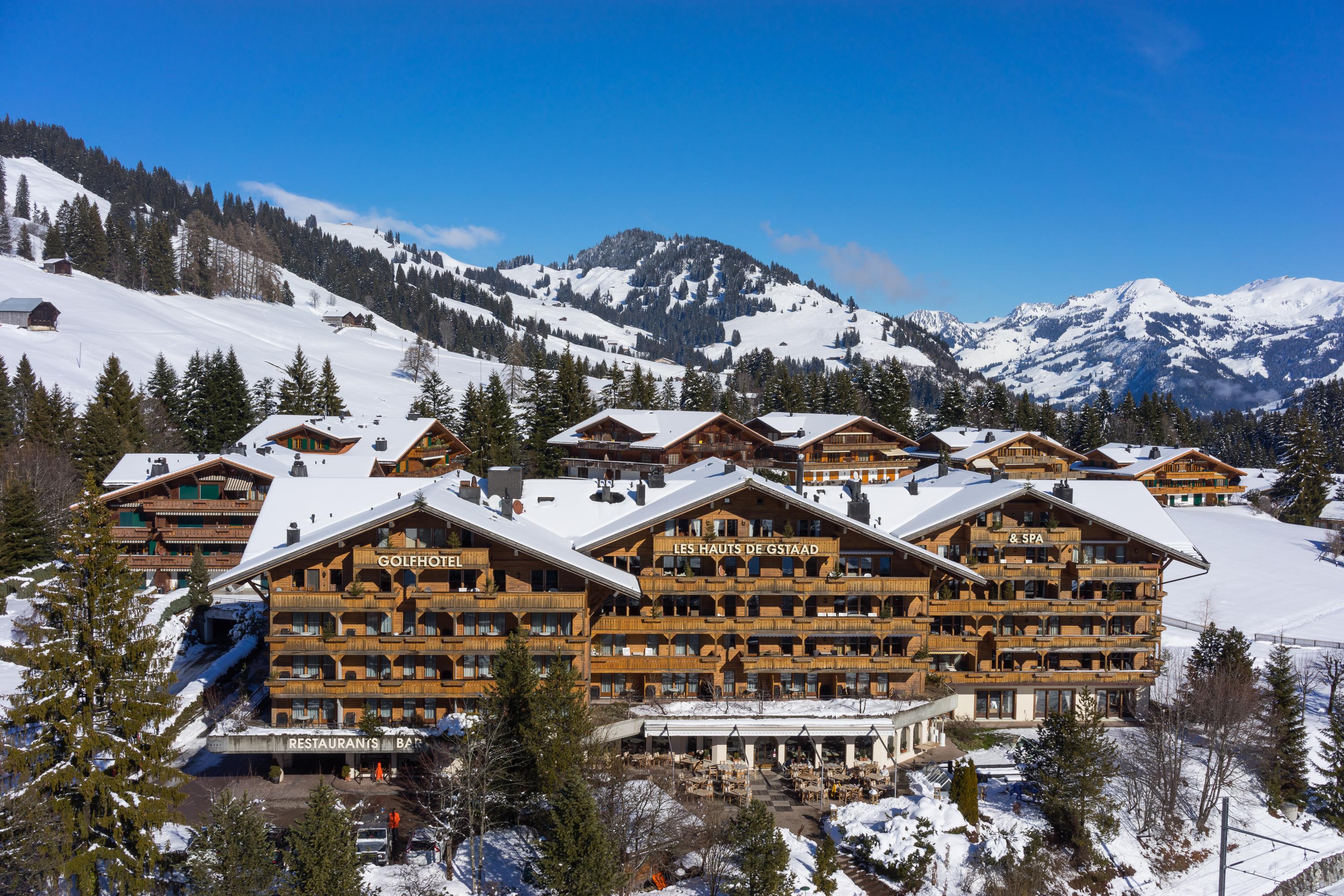 GOLFHOTEL Les Hauts de Gstaad&SPA Buitenkant foto